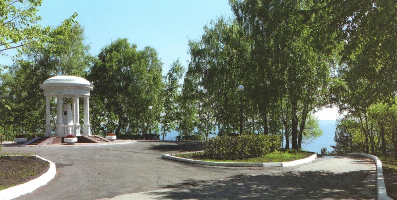 Беседка-ротонда в парке "Винновская роща" Ульяновск
